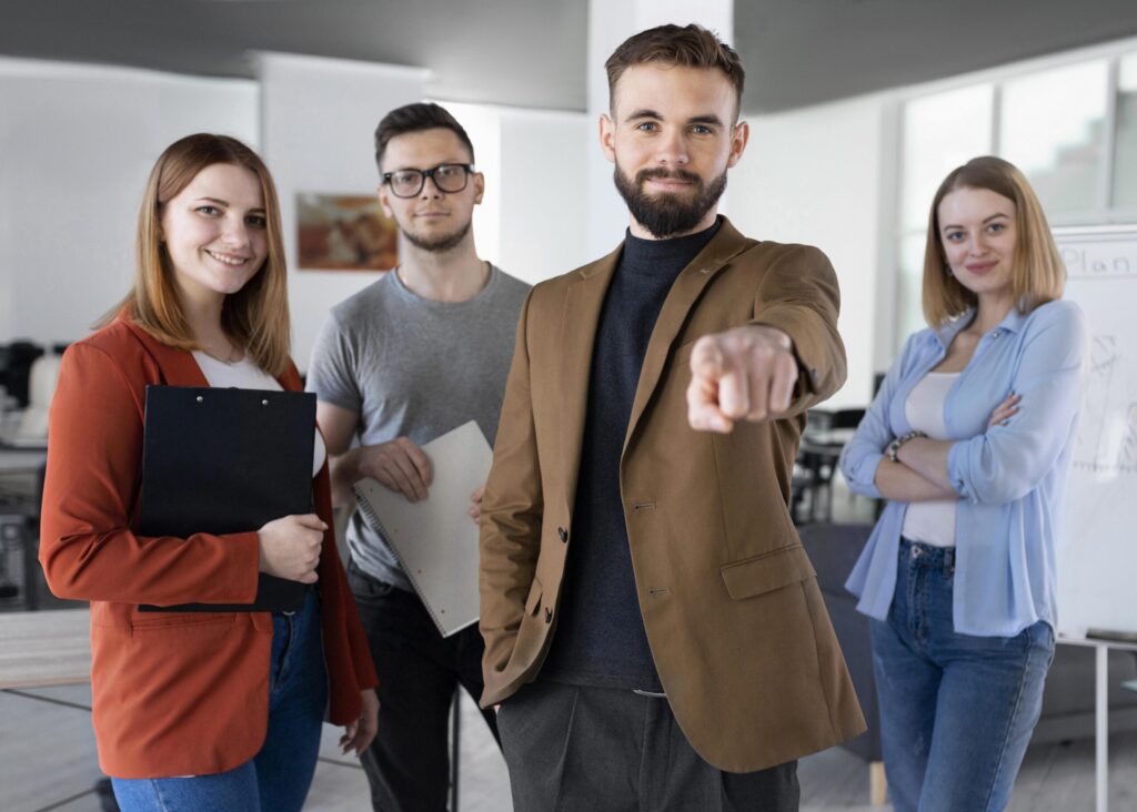 Liderazgo Efectivo en la Era Digital: Claves para Potenciar tu Equipo en un Mundo Conectado